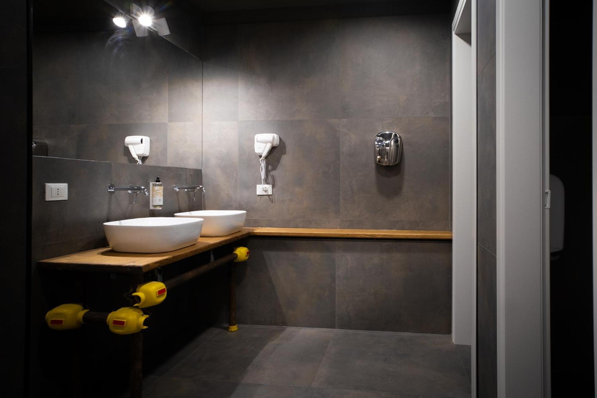 Hostelo - Luxury Hostel باليرمو المظهر الخارجي الصورة